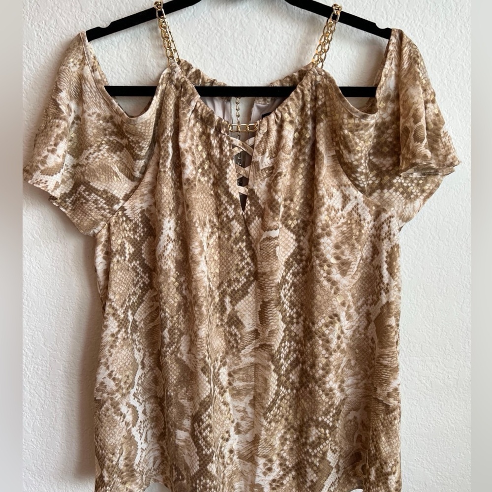 Thalia Sodi Light Brown Snake Skin Patterned Cold Shoulder Top. Size medium
